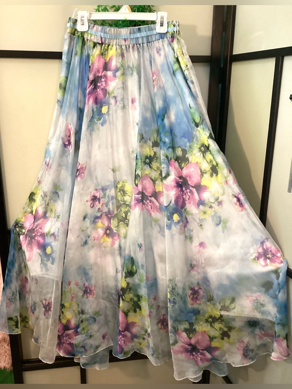 Afibi maxi floral fairy skirt with lining. Size L